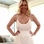 Matore Kurve, Zrele Žene Ga Pale